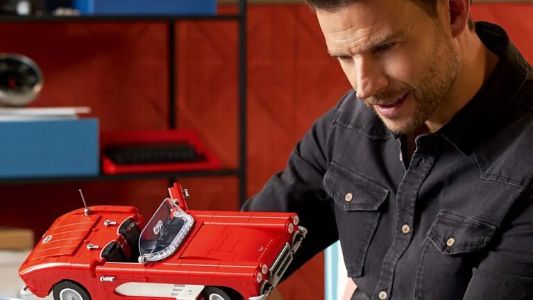 La nouvelle Corvette LEGO Icons dévoilée