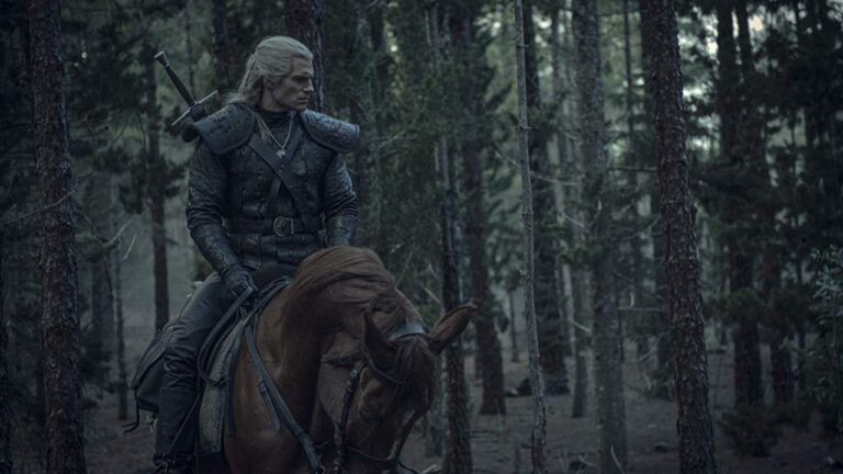 Après The Witcher, Henry Cavill joue désormais dans un remake de film fantastique
