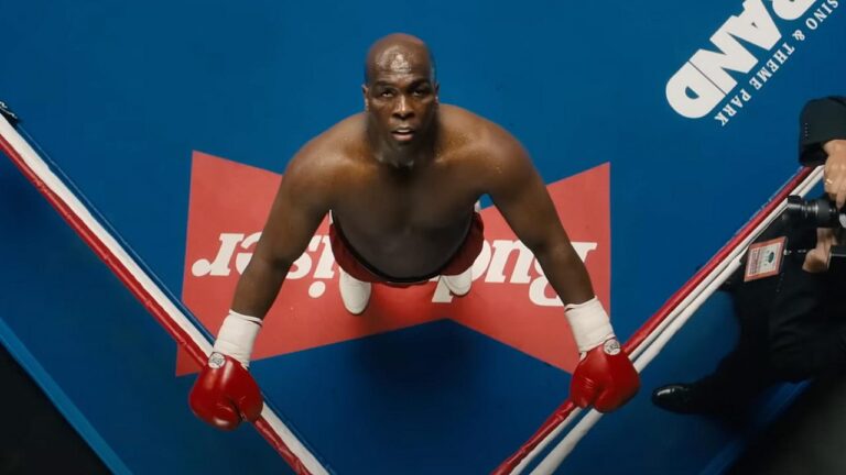 Un film de boxe sur le légendaire George Foreman peut presque être vu sur Netflix