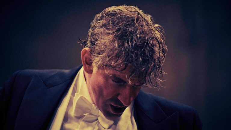 C&rsquo;est à ce moment-là que vous pourrez regarder Maestro, nominé aux Golden Globes, sur Netflix