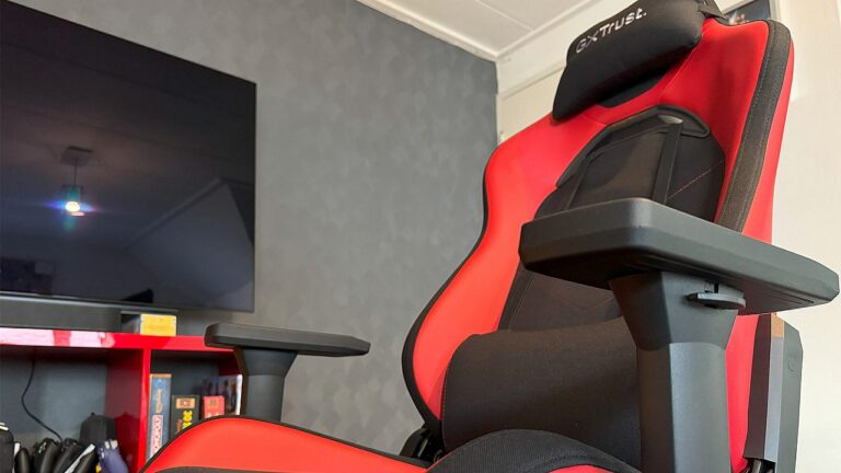 Test de la chaise de jeu Trust GXT 714 Ruya – Jouer sur un cloud