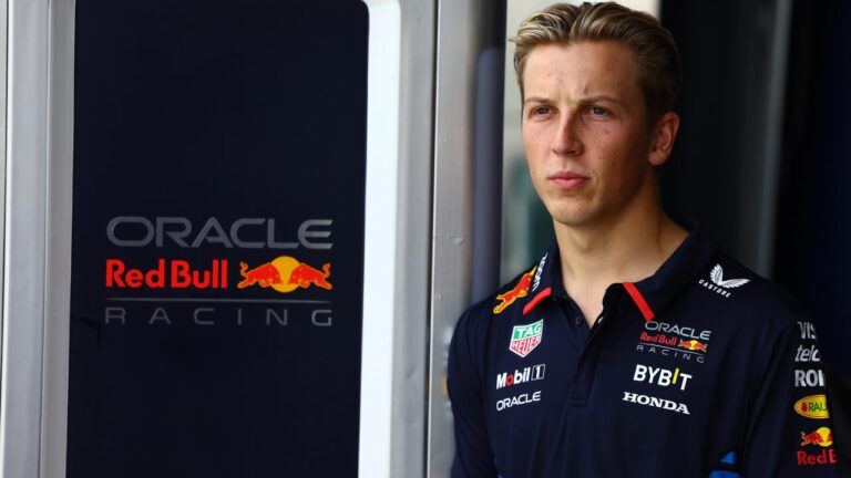 Le talent de Red Bull fait l'éloge de Max Verstappen : « Le seul qui m'a vraiment donné des conseils »