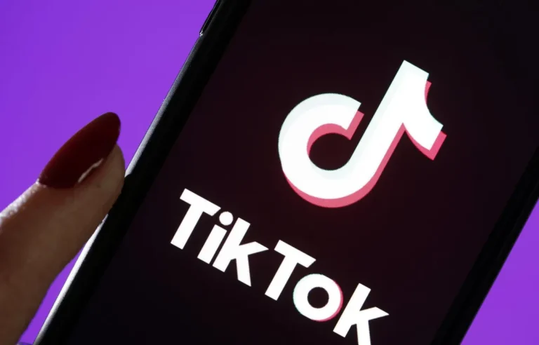 Cette célèbre application est en concurrence avec une autre application célèbre