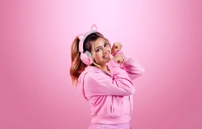 Crazy Merchandise : Des oreilles de chat pour vos écouteurs