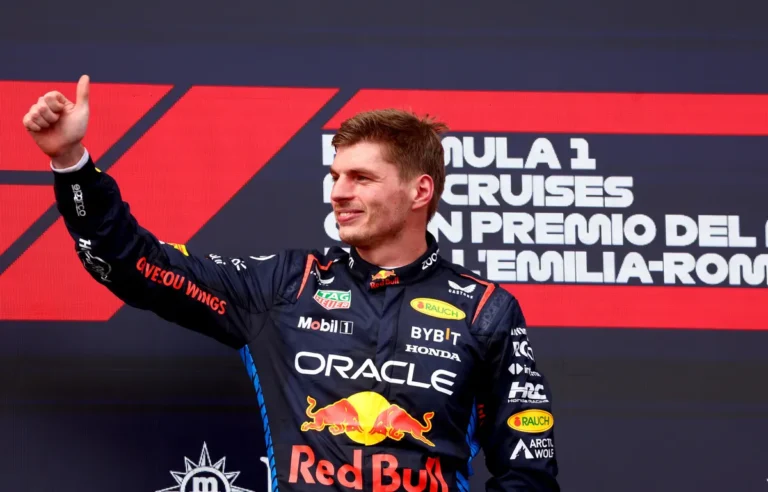 Max Verstappen l'emporte sur la concurrence en F1 24