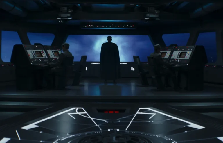 A côté de ce modèle LEGO Star Wars, l'UCS Millennium Falcon ne ressemble à rien
