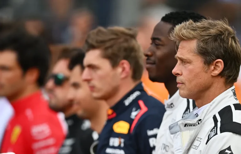Premières images de Brad Pitt en tant que pilote de F1 partagées