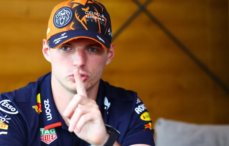 Verstappen en a fini avec les critiques sur ses aventures de jeu de fin de soirée