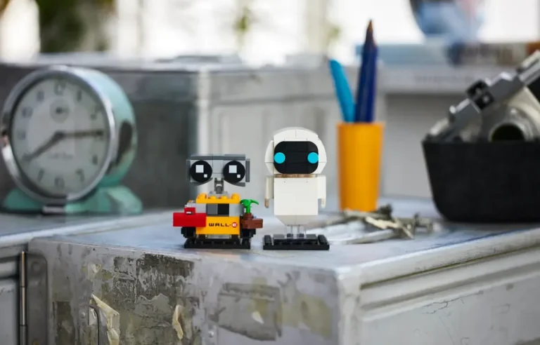 Vous pouvez créer des décors LEGO de ces films Pixar