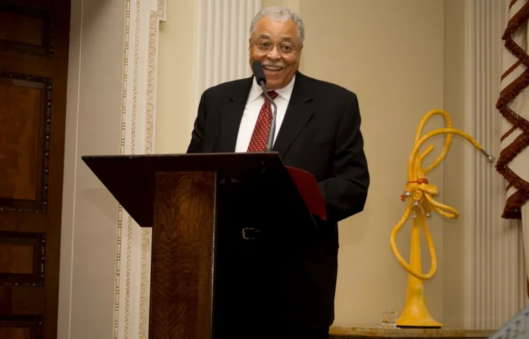 L'acteur de Dark Vador, James Earl Jones, est décédé