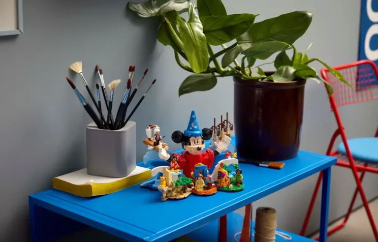Petits et grands seront ravis du nouveau set LEGO Disney