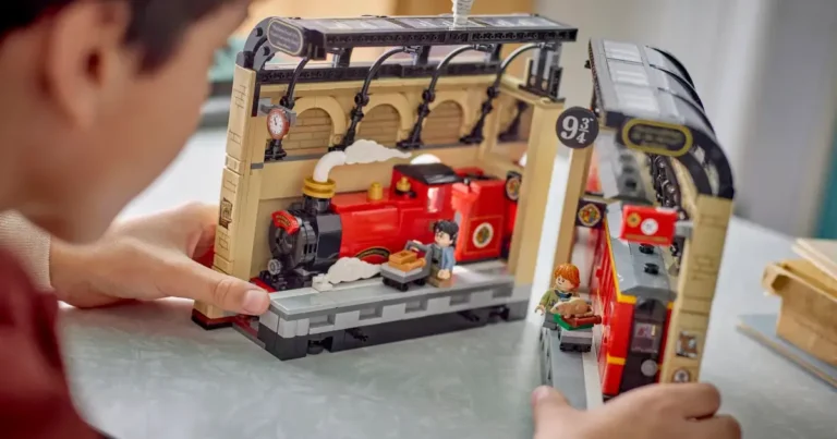 Vous pouvez déjà mettre ces supports de livre Lego cool dans votre placard (+ celui qui serait sur la route)