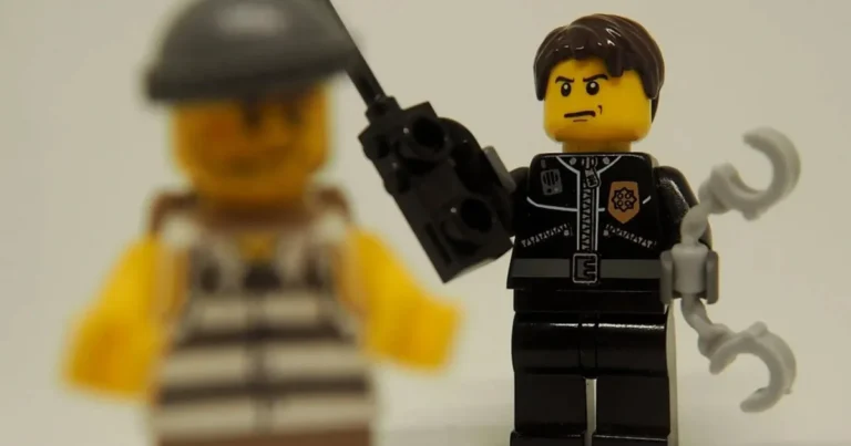 Lego vol du siècle? L'homme vole pour plus de 140 000 euros en ensembles LEGO