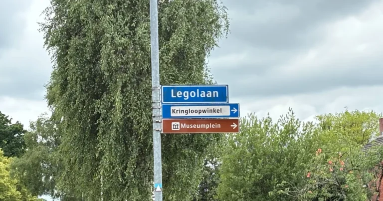 la rue cachée pleine d'histoire de construction