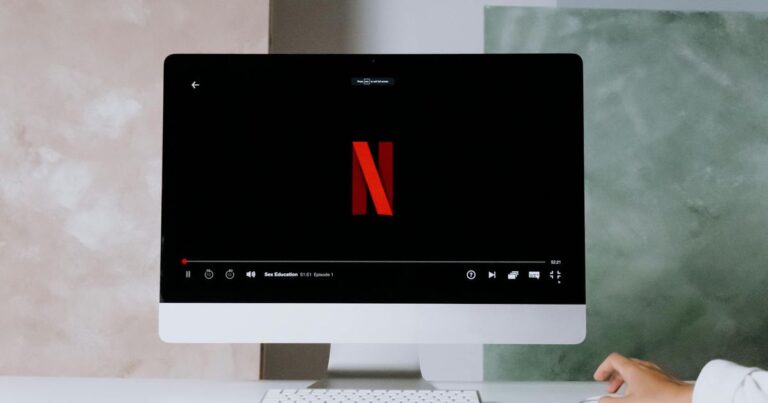 Les coûts de Netflix augmentent à nouveau, combien ça coûte par mois maintenant ?