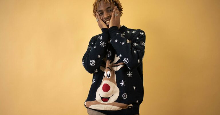 Bol propose désormais jusqu'à 40 % de réduction sur divers jolis pulls de Noël (+ anecdote amusante sur Home Alone)