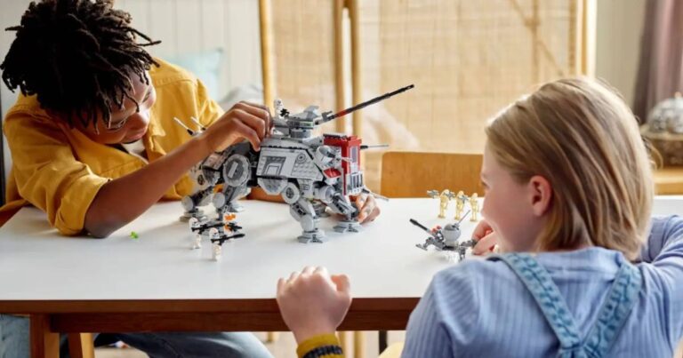 Les 5 meilleurs et cool sets LEGO Star Wars ? Ils n'ont qu'à venir…
