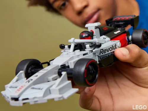 Voiture de l'équipe AudiR26 LEGO Speed ​​Champions