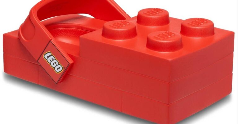 LEGO Crocs immédiatement épuisé et à des prix exorbitants en ligne
