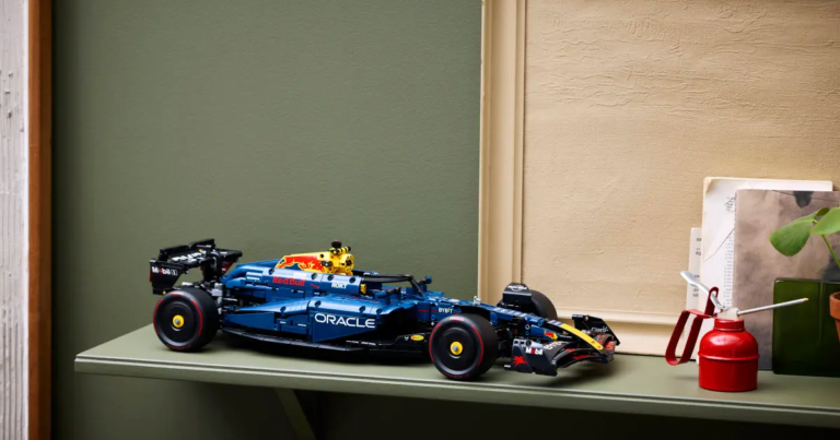 La voiture LEGO Technic Max Verstappen désormais à un prix bizarrement compétitif
