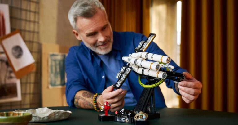 Nouvel ensemble d'icônes LEGO révélé : l'ensemble apparaît avant la sortie du film