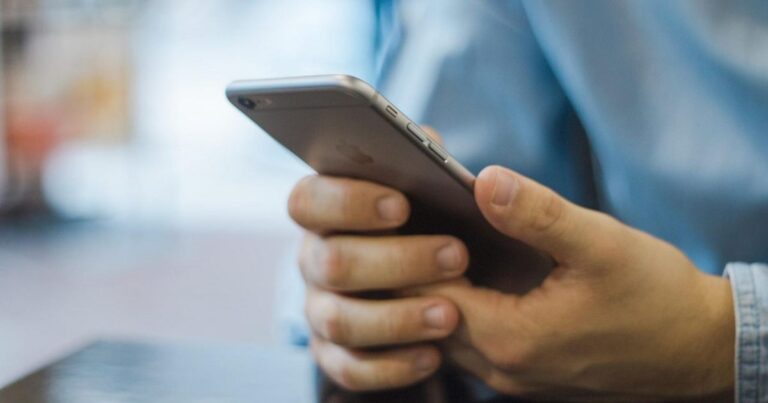 données de millions de comptes dans la rue