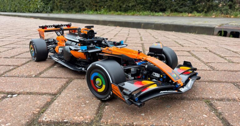 Mettez la papaye sur l'étagère avec la voiture de F1 LEGO Technic 42228 McLaren MCL39 (Review)