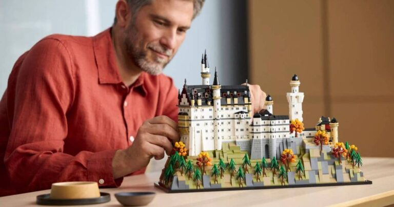 Le château de Neuschwanstein LEGO Architecture maintenant disponible au prix le plus bas jamais vu