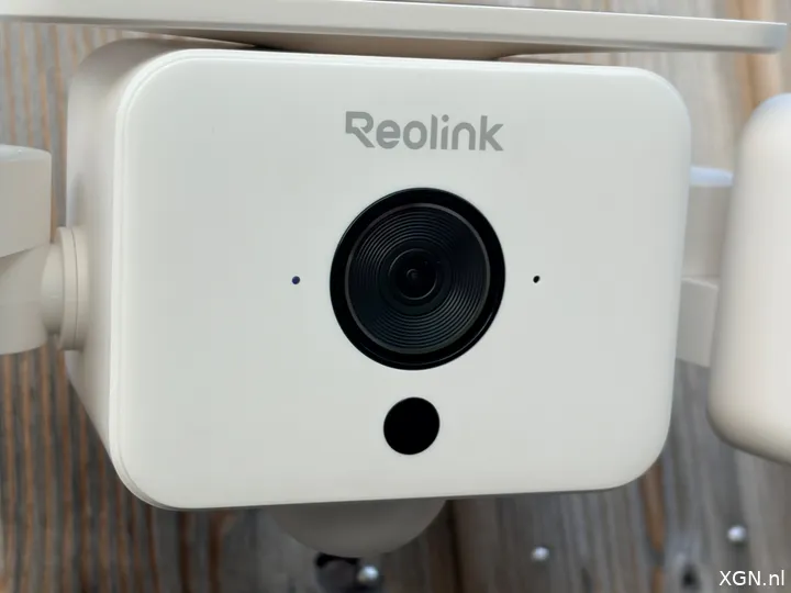 Reolink F310b Examen XGN gros plan