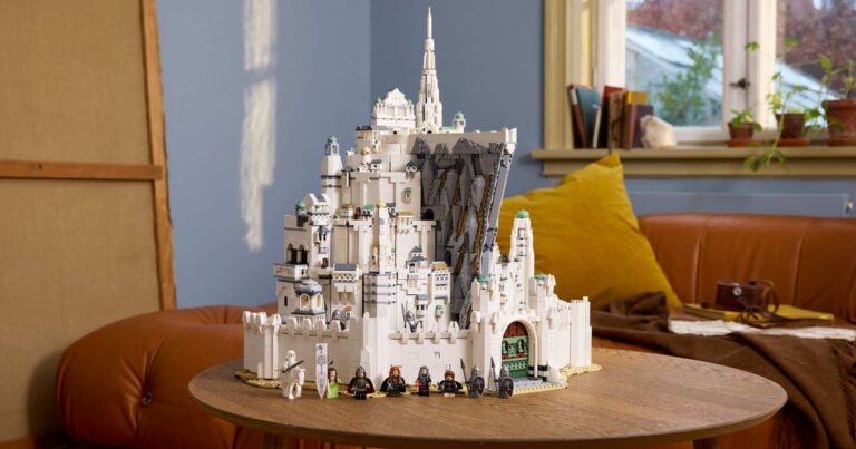 L'ensemble LEGO Minas Tirith est épuisé (mais peut encore être gagné ici)