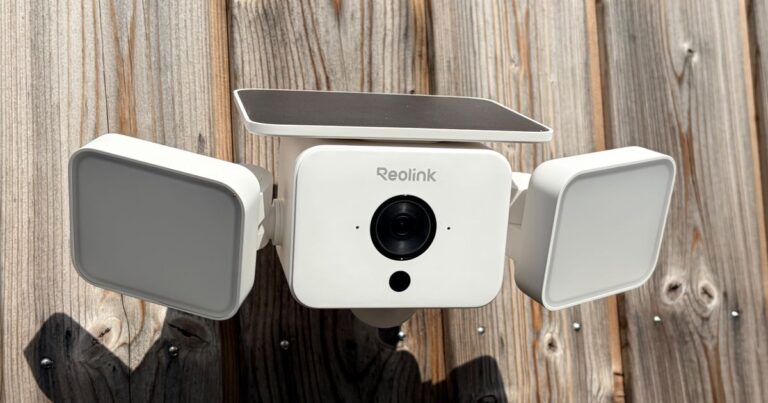 Reolink Floodlight F310B Review – Cette caméra intelligente surveille votre maison sans câbles, sans tracas ni abonnement