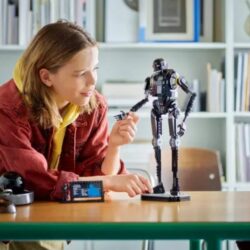 Ce célèbre robot LEGO est désormais moins cher que jamais