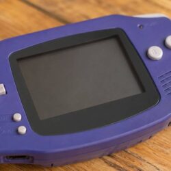 Ce mystérieux ordinateur de poche pourrait réveiller les fans de Game Boy Advance