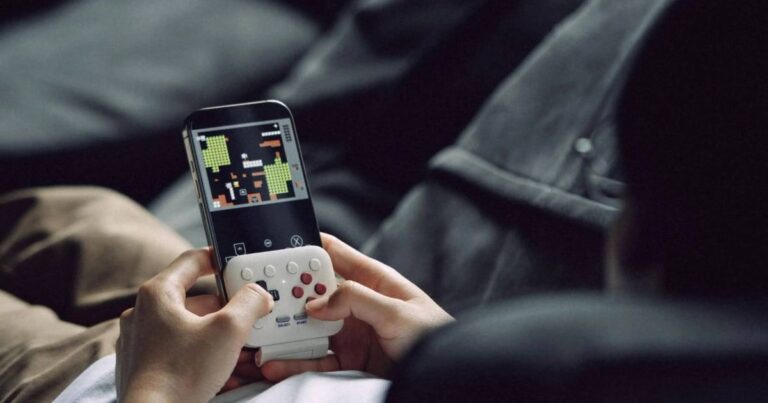 8BitDo fait ce qu'aucun autre contrôleur de smartphone n'ose et cela ne coûte presque rien