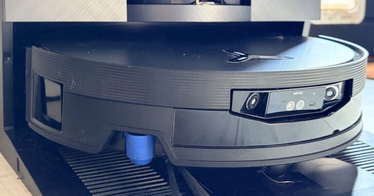 Coolblue semble être devenu fou avec ces offres bizarres sur les robots aspirateurs