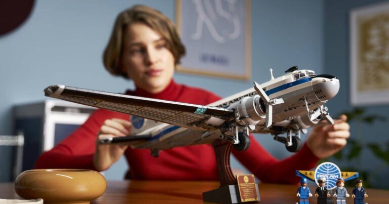 Les passionnés d'avions peuvent désormais acheter un morceau d'histoire sous forme LEGO à un prix abordable