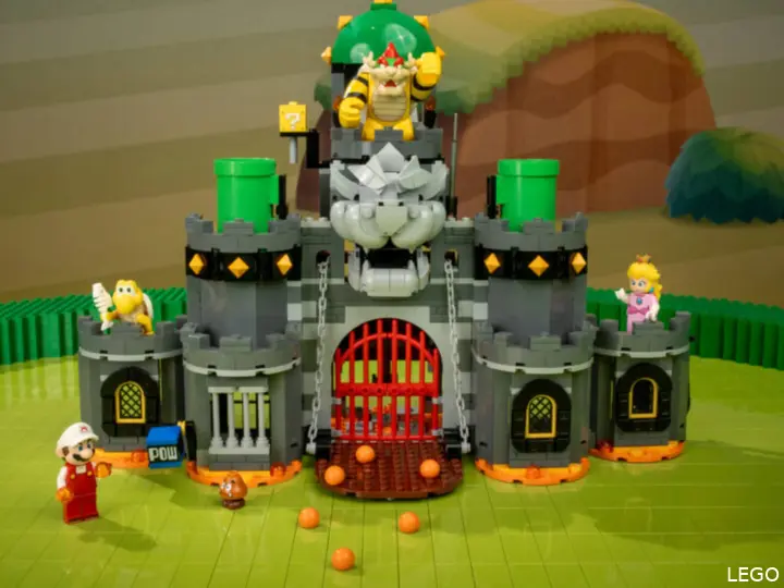 LEGO Super Mario 72060 Fire Mario et le château de Bowser