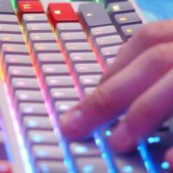 Action vend soudainement ce clavier rétro saisissant pour les joueurs