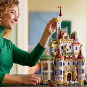 Ce gigantesque château Disney de LEGO est soudainement beaucoup moins cher