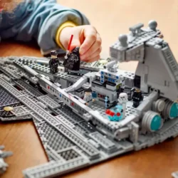 L'ensemble LEGO Star Wars divulgué fera plus d'un mètre de long et sera le plus grand de l'année