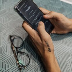 OpenAI lance ChatGPT for Teens avec de nouvelles règles de devoirs et de sécurité